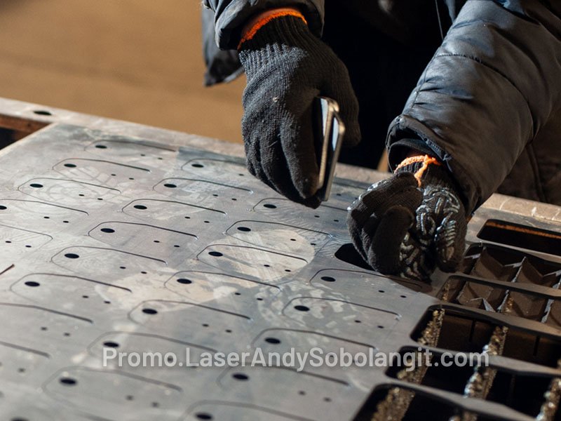 harga jasa laser potong pemotongan plat pipa besi aluminium stainless tebal per m